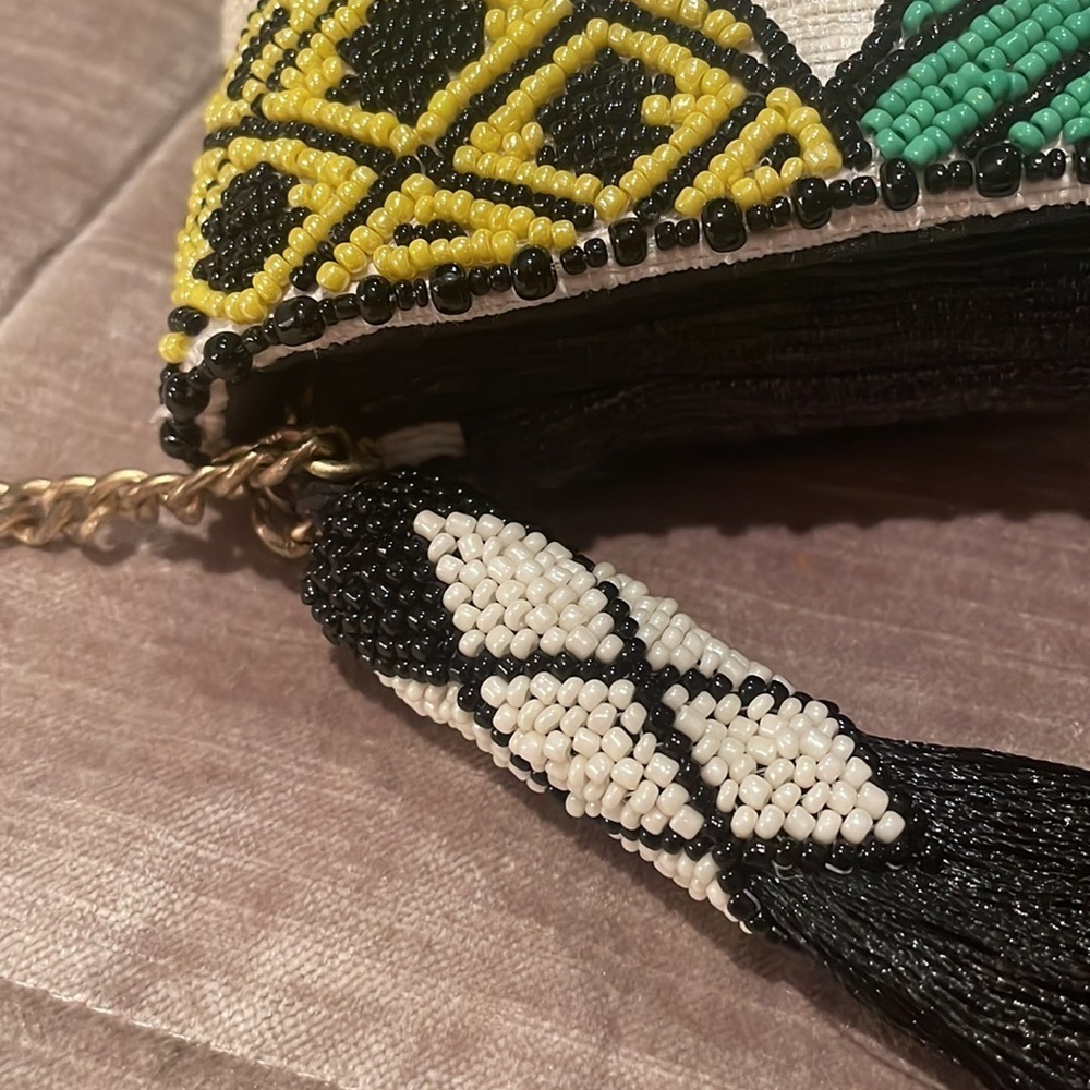 BAUBLEBAR Beaded Pineapple Crossbody Chain or Clutch Tassel Bag Purse - Picture 7 of 11